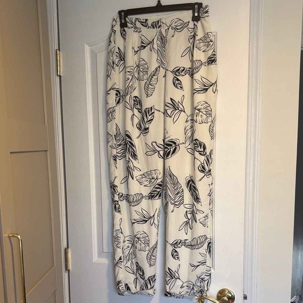 Sugarlips Monochrome Leaf Print Trousers